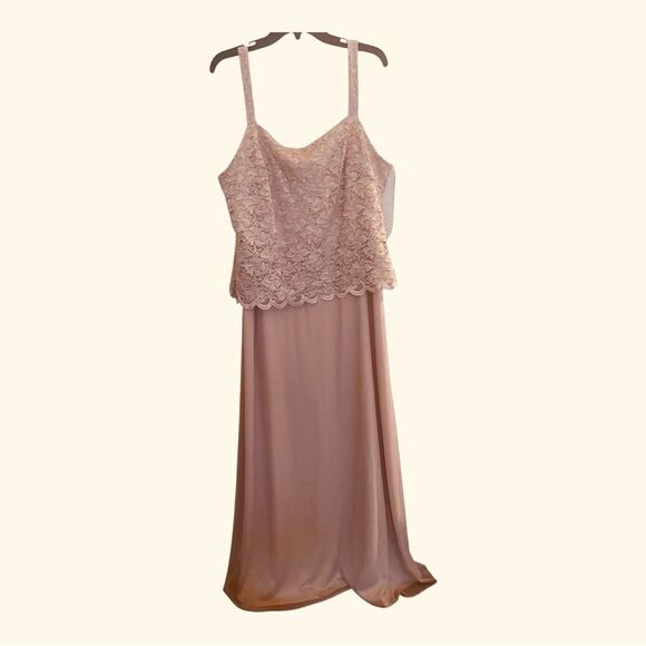 MARINA Lace Top Dress in Blush - Picture 2 of 9